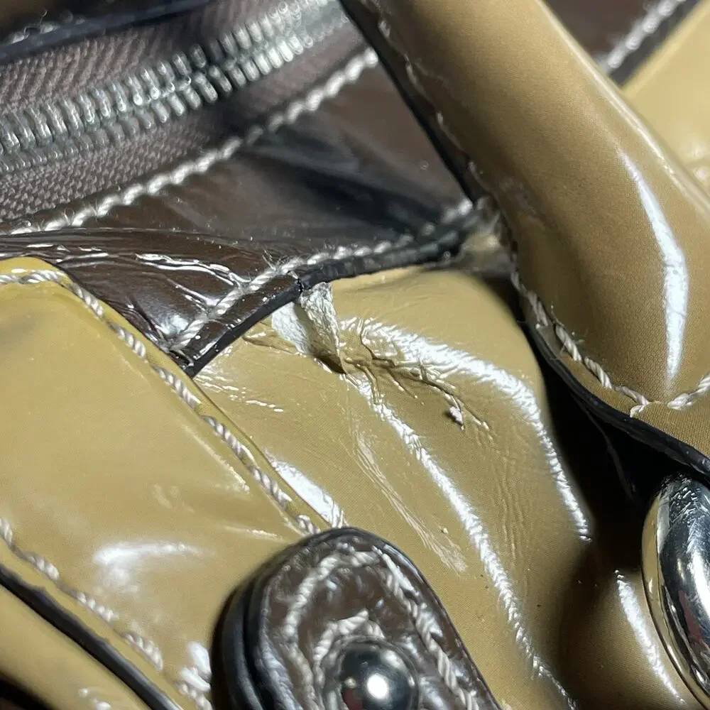 GUESS Patent Leather Satchel Shoulder Bag Brown Tan Logo Purse W015017